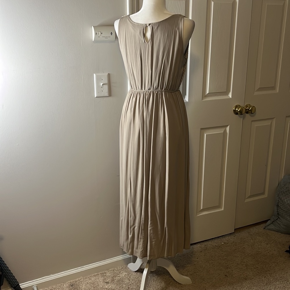 Sundress - Picture 2 of 12